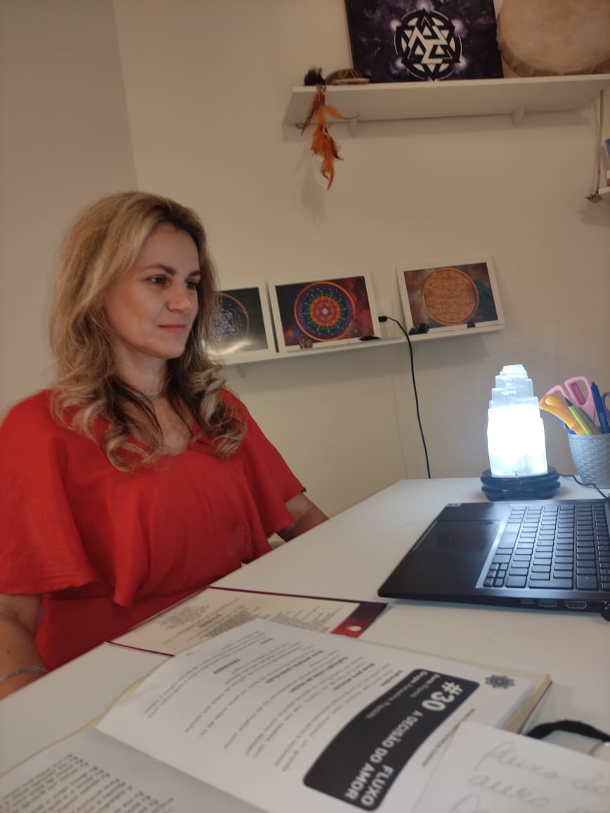 Nadejda conduzindo o Círculo das Sementes